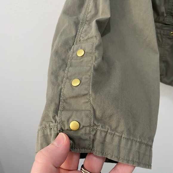Chico's Army Green Lightweight Utility Jacket with Gold Hardware Chico's Size 3 - Picture 4 of 6